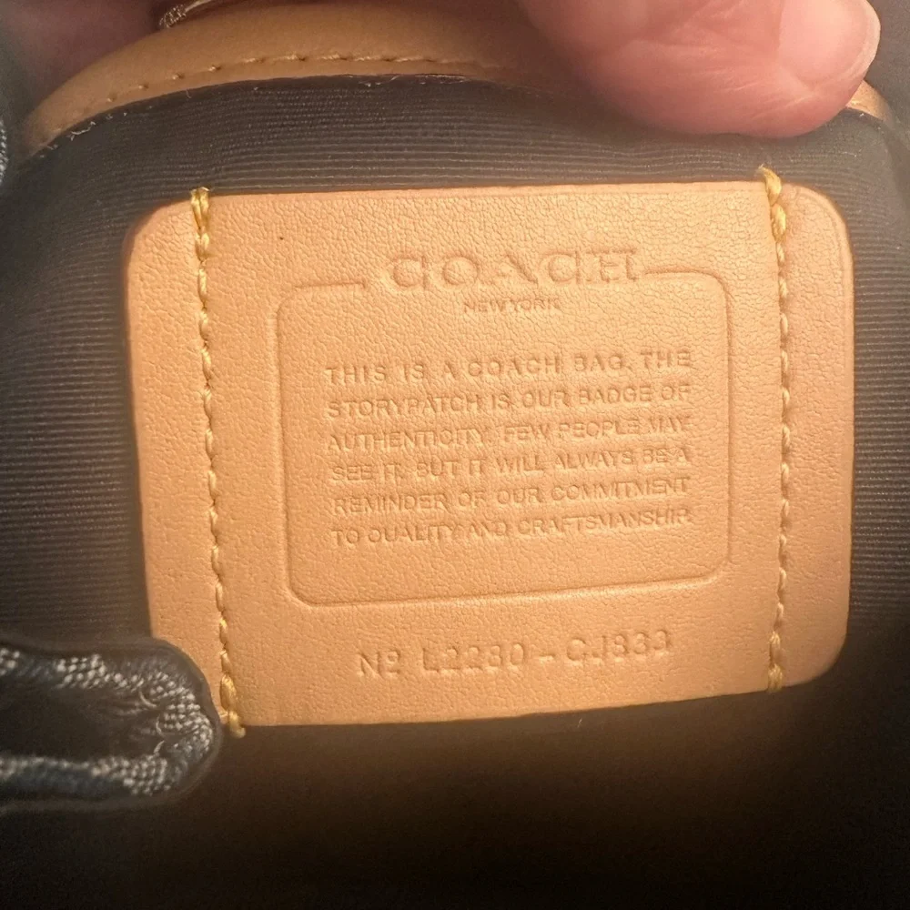 Coach Backpack Signature Denim - Picture 4 of 5